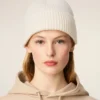 Ami de Coeur Beanie de lana blanca Ami de Coeur Beanie de lana blanca
