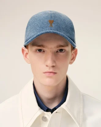 Ami de Coeur Cap de denim azul con bordado