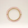 Anillo lacado martillado de latón rosa Anillo lacado martillado de latón rosa