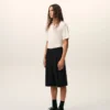 Bermudas anchas de cintura baja de lana nueva negra Bermudas anchas de cintura baja de lana nueva negra