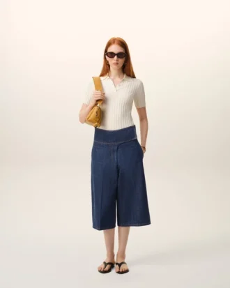 Bermudas azules de algodón con cinturón cruzado Bermudas azules de algodón con cinturón cruzado