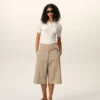 Bermudas con cinturón envuelto de algodón beige
