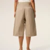 Bermudas con cinturón envuelto de algodón beige
