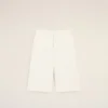 Bermudas holgadas de algodón blanco Bermudas holgadas de algodón blanco