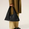 Bolso bandolera Etienne de piel Taurillon negra Bolso bandolera Etienne de piel Taurillon negra