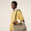 Bolso carrusel grande con solapa de piel de vaca gris Bolso carrusel grande con solapa de piel de vaca gris