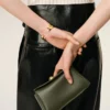 Bolso mini carrusel de piel de vaca verde Bolso mini carrusel de piel de vaca verde