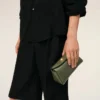 Bolso mini carrusel de piel de vaca verde Bolso mini carrusel de piel de vaca verde