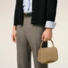 Bolso Paris Paris con asa superior de piel de vacuno amarilla Bolso Paris Paris con asa superior de piel de vacuno amarilla