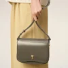 Bolso Paris Paris de piel gris esmaltada Bolso Paris Paris de piel gris esmaltada