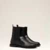 Botas Chelsea de puntera anatómica en piel negra Botas Chelsea de puntera anatómica en piel negra