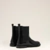 Botas Chelsea de puntera anatómica en piel negra Botas Chelsea de puntera anatómica en piel negra