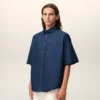 Camisa azul de algodón de corte holgado con bordados «Ami de Coeur»