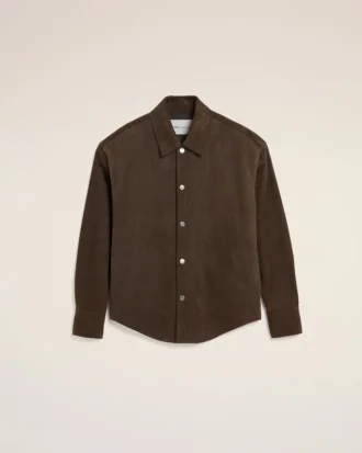 Camisa de cuero de cabra marrón con botones
