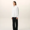 Camisa de sastrería de algodón blanco con bordado Ami de Coeur Camisa de sastrería de algodón blanco con bordado Ami de Coeur