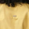 Camisa entallada de algodón amarillo con cuello de punta Camisa entallada de algodón amarillo con cuello de punta