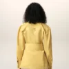 Camisa entallada de algodón amarillo con cuello de punta Camisa entallada de algodón amarillo con cuello de punta