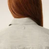 Camisas ajustadas de manga larga con volantes de algodón beige Camisas ajustadas de manga larga con volantes de algodón beige