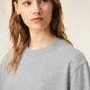 Camiseta gris de algodón con el logotipo «Ami de Coeur» en relieve Camiseta gris de algodón con el logotipo «Ami de Coeur» en relieve