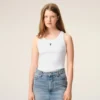 Camiseta sin mangas Ami de Coeur de algodón blanco Camiseta sin mangas Ami de Coeur de algodón blanco