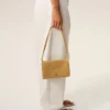 Cartera Voulez-Vous con correa de piel de vacuno amarilla Cartera Voulez-Vous con correa de piel de vacuno amarilla