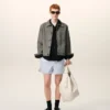 Chaqueta abotonada de piel de cabra gris Ami de Coeur Chaqueta abotonada de piel de cabra gris Ami de Coeur