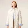 Chaqueta acolchada con botones de nailon blanco Chaqueta acolchada con botones de nailon blanco