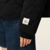 Chaqueta acolchada de nailon negro Chaqueta acolchada de nailon negro