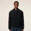 Chaqueta acolchada de nailon negro Chaqueta acolchada de nailon negro