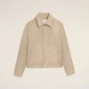 Chaqueta Ami de Coeur de nailon beige con botones de presión