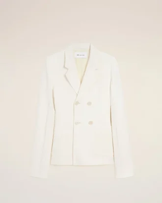 Chaqueta blanca de lino con doble botonadura