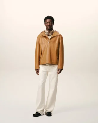 Chaqueta con capucha de piel de vacuno amarilla Chaqueta con capucha de piel de vacuno amarilla