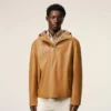 Chaqueta con capucha de piel de vacuno amarilla Chaqueta con capucha de piel de vacuno amarilla