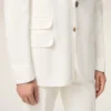 Chaqueta recta de un solo botonero en mezcla de lino blanco Chaqueta recta de un solo botonero en mezcla de lino blanco