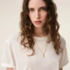 Collar con colgante «3» de latón dorado martillado