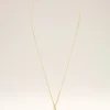 Collar con colgante «5» martillado en latón dorado