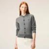 Cárdigan de cuello redondo de lana gris Ami de Coeur Cardigan