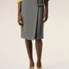Falda midi de lana nueva gris con cinturón de hebilla grande Falda midi de lana nueva gris con cinturón de hebilla grande