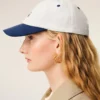 Gorra Ami Paris de algodón bicolor azul y blanco Gorra Ami Paris de algodón bicolor azul y blanco