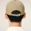 Gorra de algodón beige con bordado «Ami de Coeur» Gorra de algodón beige con bordado «Ami de Coeur»