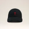 Gorra de algodón con bordado Ami de Coeur en negro Gorra de algodón con bordado Ami de Coeur en negro