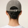 Gorra de algodón gris con bordado «Ami de Coeur» Gorra de algodón gris con bordado «Ami de Coeur»