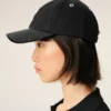 Gorra de algodón negro con parche de fieltro Ami de Coeur Gorra de algodón negro con parche de fieltro Ami de Coeur