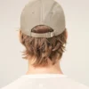 Gorra de nylon beige con tachuelas Ami de Coeur Cap Gorra de nylon beige con tachuelas Ami de Coeur Cap