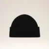 Gorro de lana negro con Ami de Coeur en contraste Gorro de lana negro con Ami de Coeur en contraste