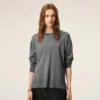 Jersey de cuello redondo de lana fina gris Ami de Coeur Sweater