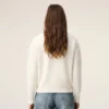 Jersey de cuello redondo de lana natural con Ami de Coeur en contraste Jersey de cuello redondo de lana natural con Ami de Coeur en contraste