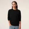 Jersey de cuello redondo de lana negra con Ami de Coeur en contraste
