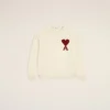 Jerséu de cuello redondo Ami de Coeur de lana blanca Jerséu de cuello redondo Ami de Coeur de lana blanca