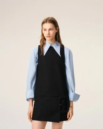 Minivestido negro de lana nueva con cinturón